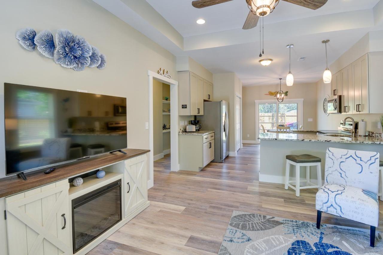 Charming Ocean Isle Beach Home About 1 Mi To Beach! Exterior photo
