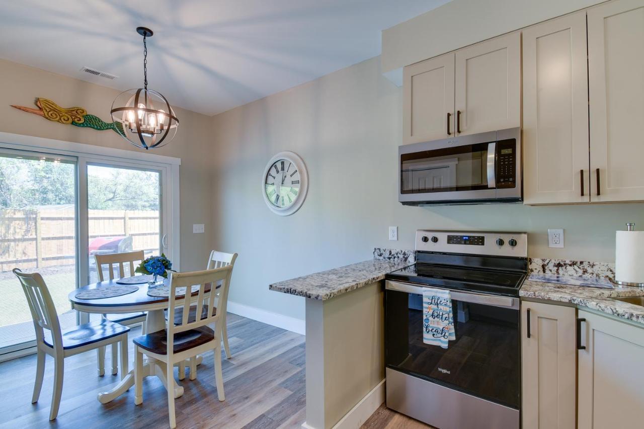 Charming Ocean Isle Beach Home About 1 Mi To Beach! Exterior photo